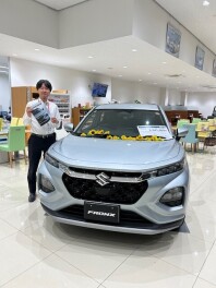 今週は、フロンクス展示車ございます！